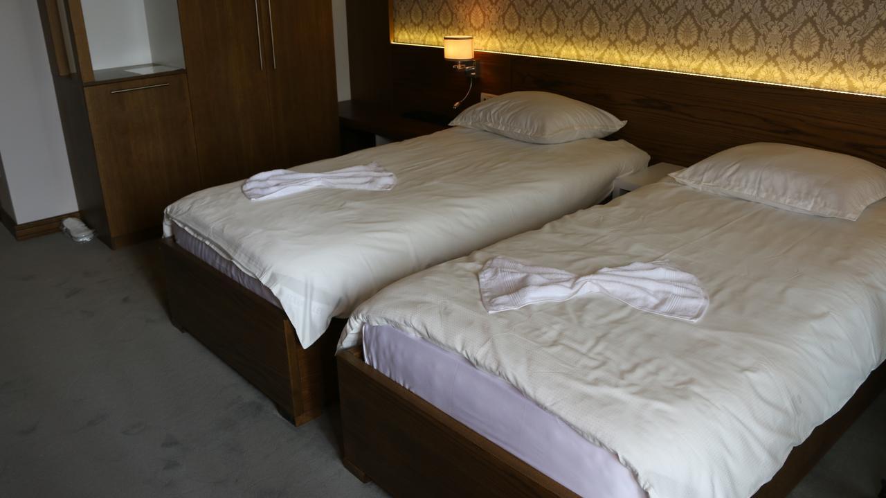 Hotel Admiral Prizren Exterior photo