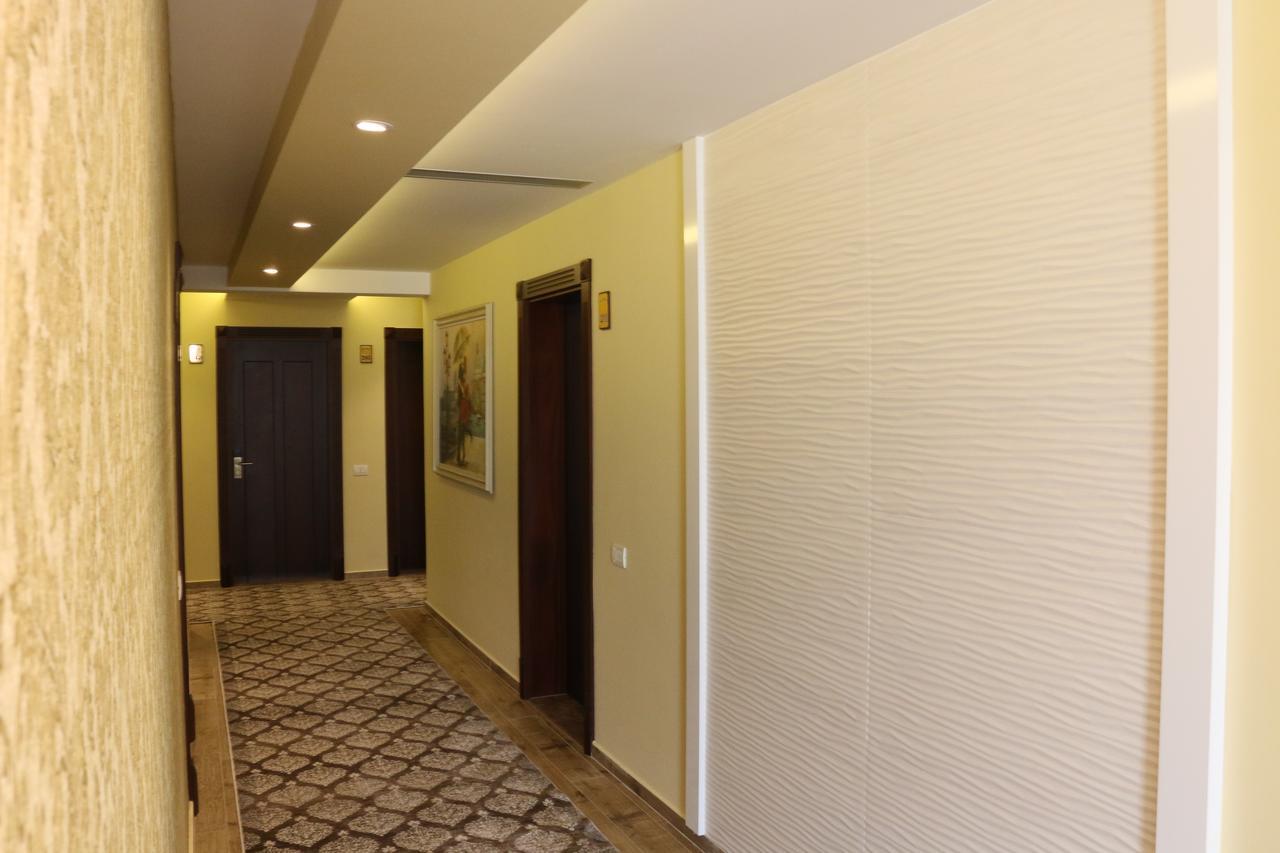 Hotel Admiral Prizren Exterior photo