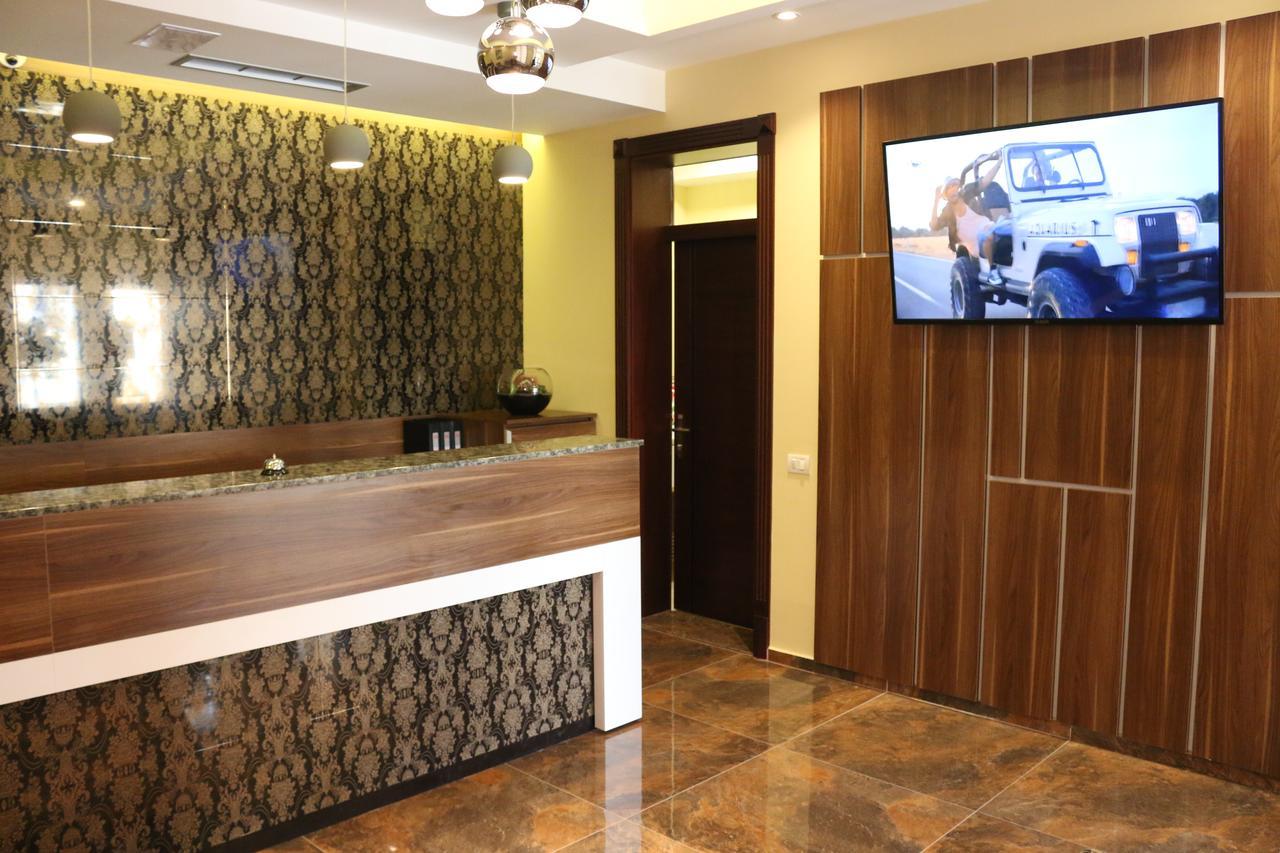 Hotel Admiral Prizren Exterior photo